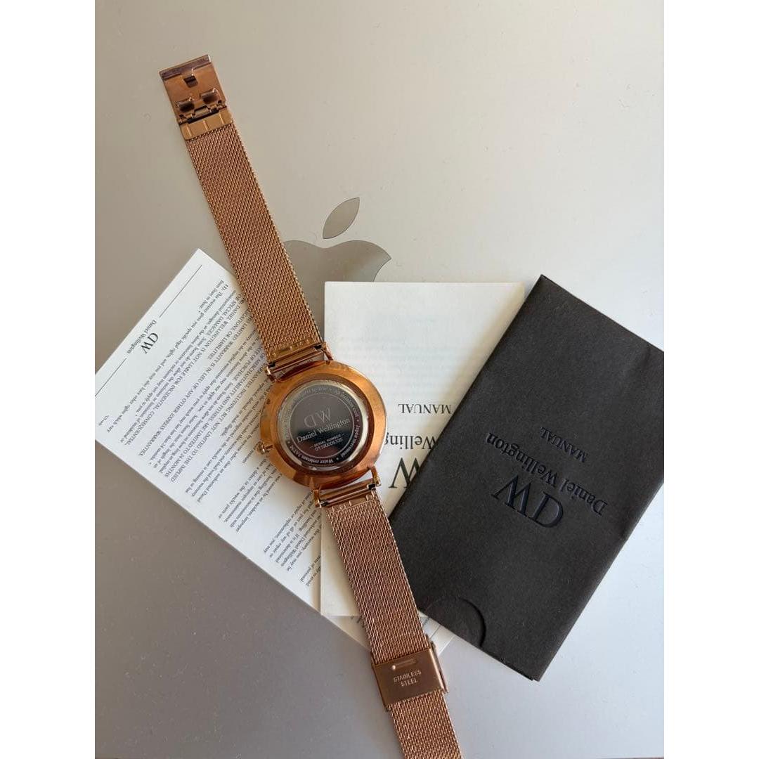 Подержанный Daniel Wellington