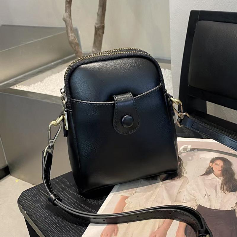 Hot-Selling Phone Bag for Women 2025 New Genuine Leather Vintage Single Shoulder Crossbody Small Square Bag