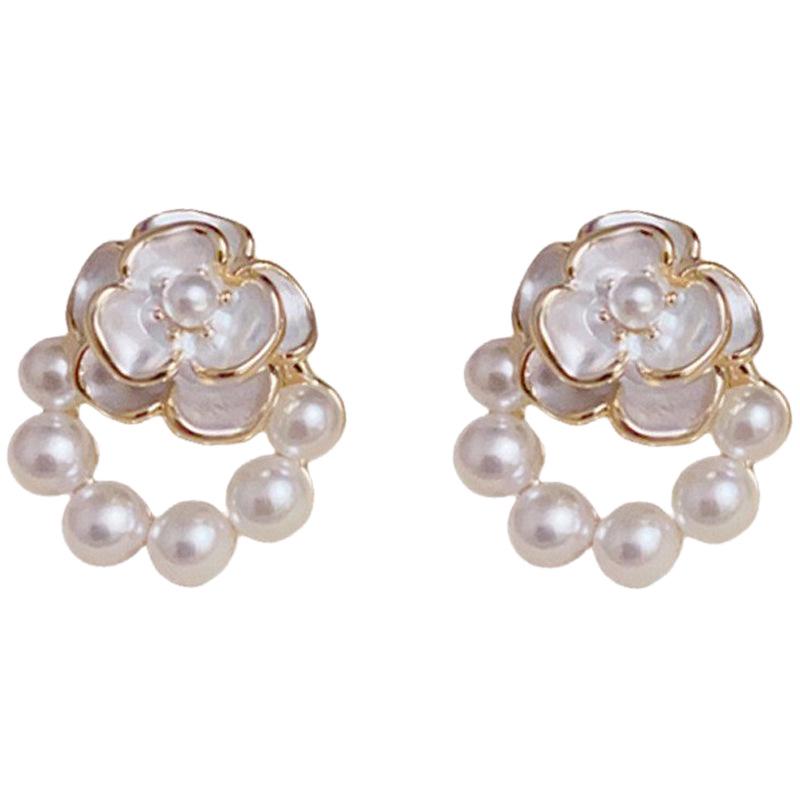 French Camellia Pearl Ear Cuff: Elegant, Non-Piercing Luxury Earrings