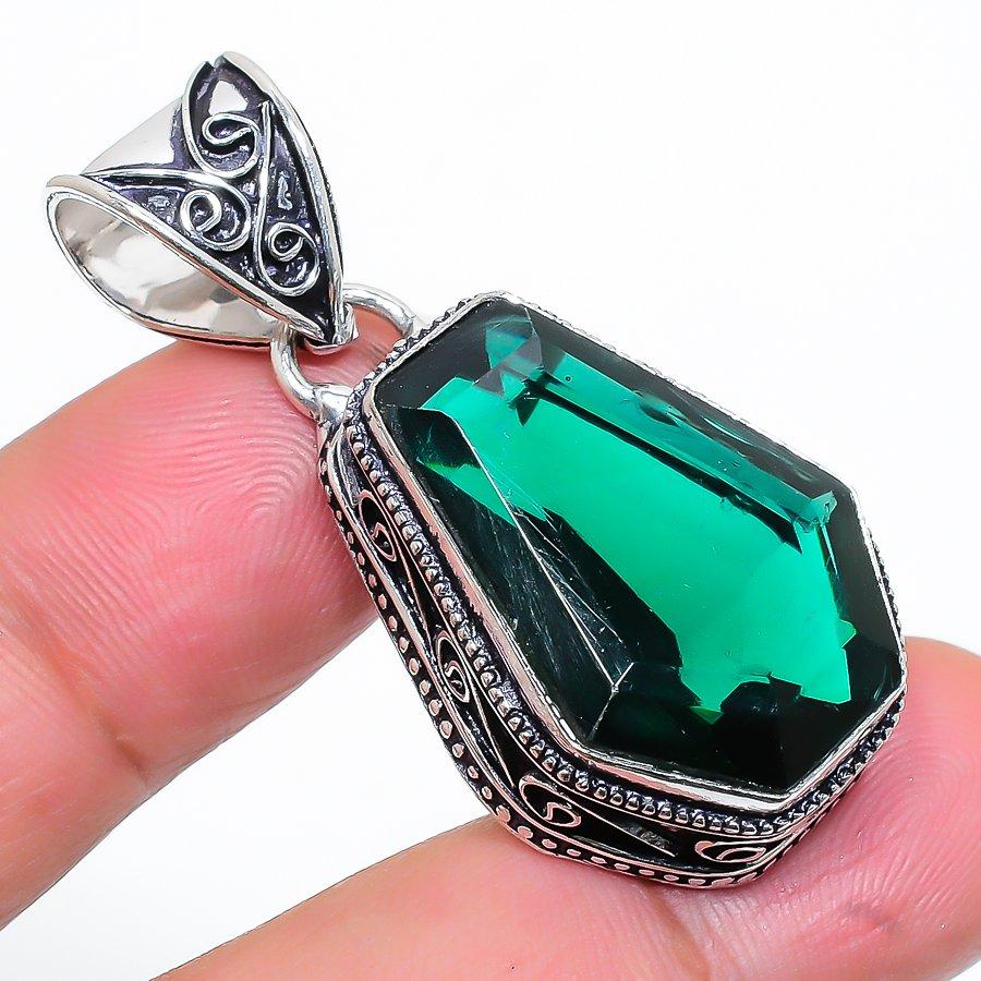 

Coffin Chrome Diopside Gemstone Handmade Ethnic Jewelry Pendant 1.77 VR-3091