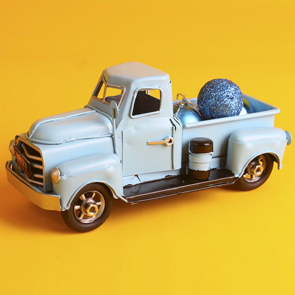 Metal Truck Planter Blue Retro Style Solar Pickup Truck Garden Decoration Flower Pot with Car Light Home Gifts Cafe Bar Decoration Outdoor Decorations Solar Garden Decorations