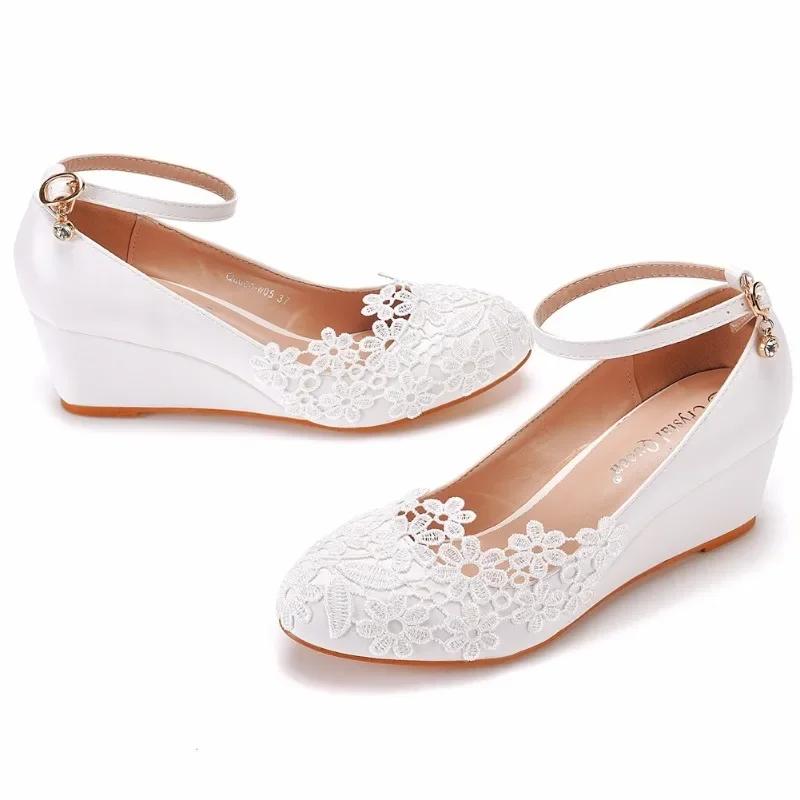 Damen Office Lady Pumps Runde Spitze Schnürband mit Schnalle PU 5CM Keilabsatz Lady Hochzeit Japanischer Stil Damenschuhe Weiß Party Abschlussball