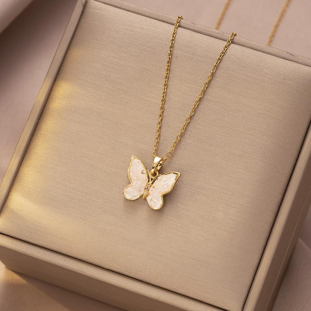 Women's Butterfly Zirconia Clavicle Necklace: Elegant, Fashionable, Titanium Steel Jewelry