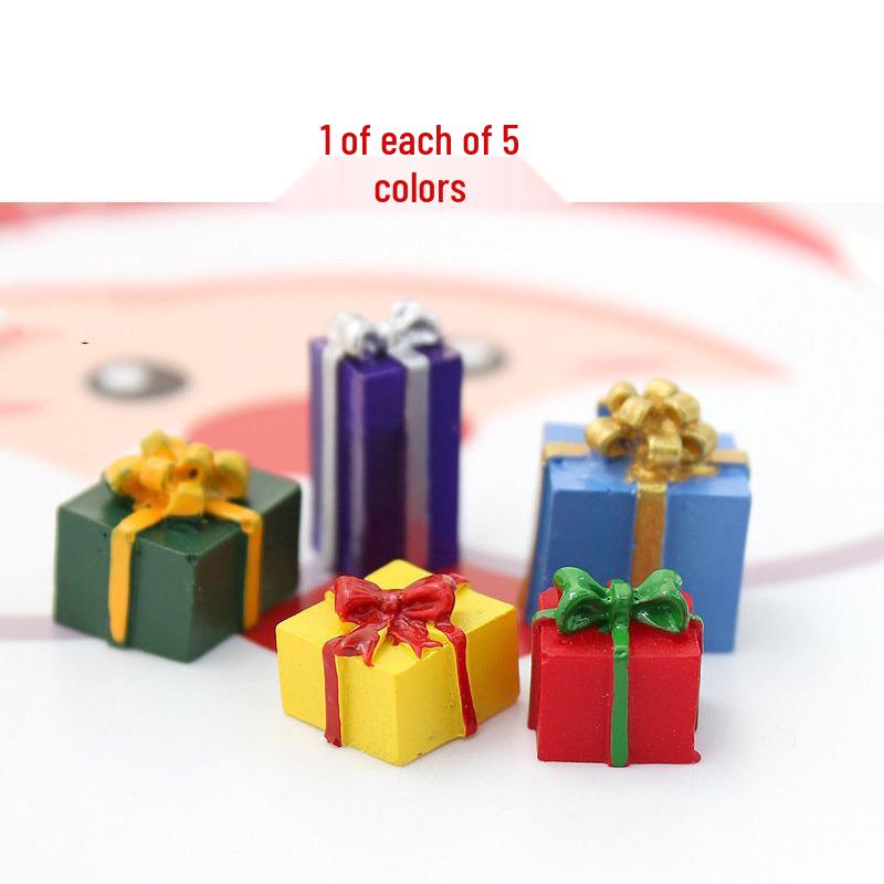 Mini Christmas Tree Resin Ornaments - Red & Green Gift Bag Set