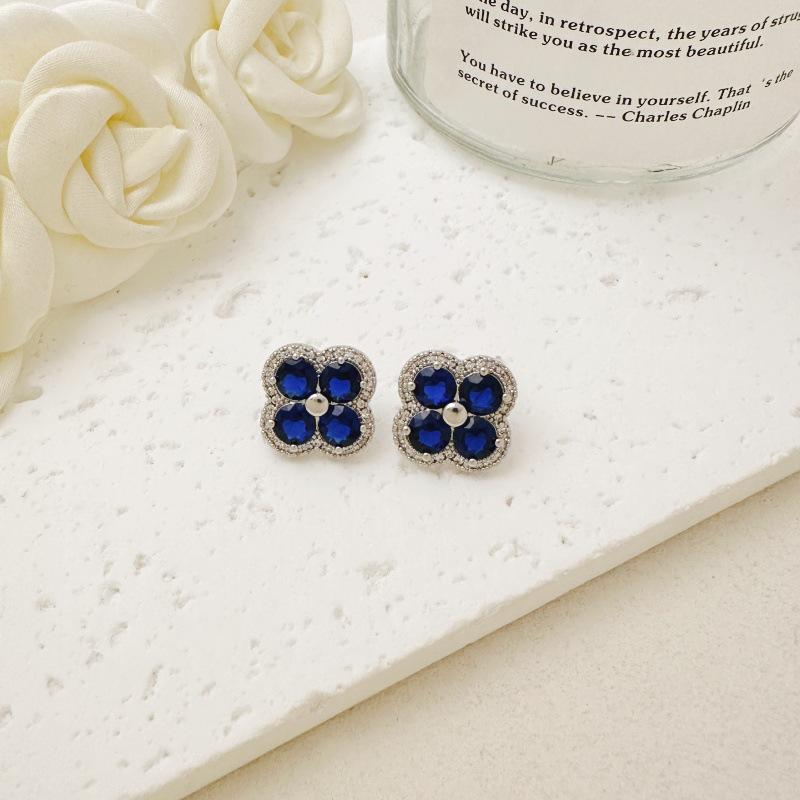 Exquisite French Court Style Multi-Color Zirconia Four-Leaf Clover Earrings for Versatile Use