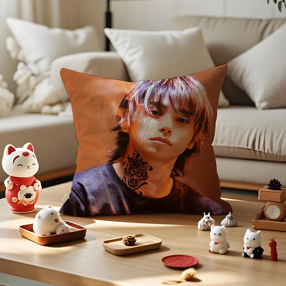 Actor NNijiro Murakami Pillow Case Antidustmite Pillowcase Invisible Zipper Silky Short Plush Sofa Cushion Cover 30x30cm