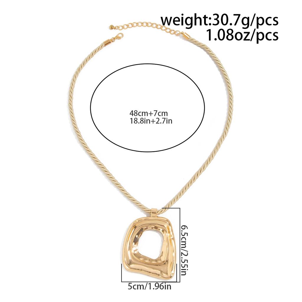 Spiral Geometric Square Flower Pendant Necklace Female, Hip Hop Trend Travel Auction with Collarbone Chain