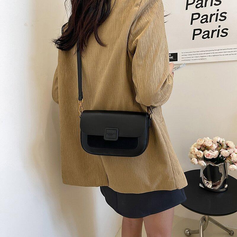Retro simple and atmospheric fashion tofu bag autumn and winter versatile small square bag niche shoulder messenger bag