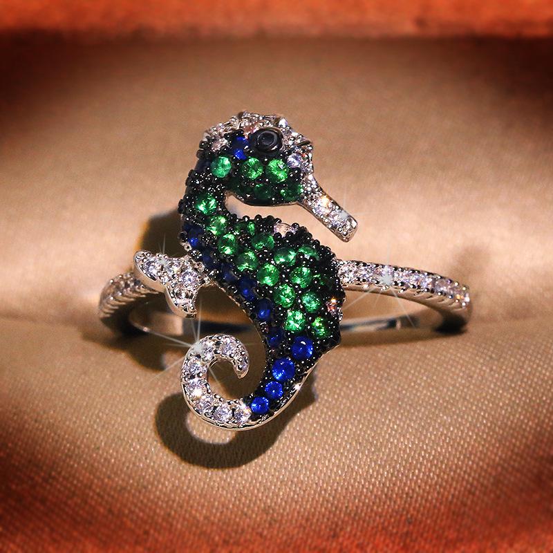 Sterling Silver Color Cute Seahorse Hippocampus Ring with Bling Zircon Stone Wedding Engagement Ring Women Fashion Jewelry