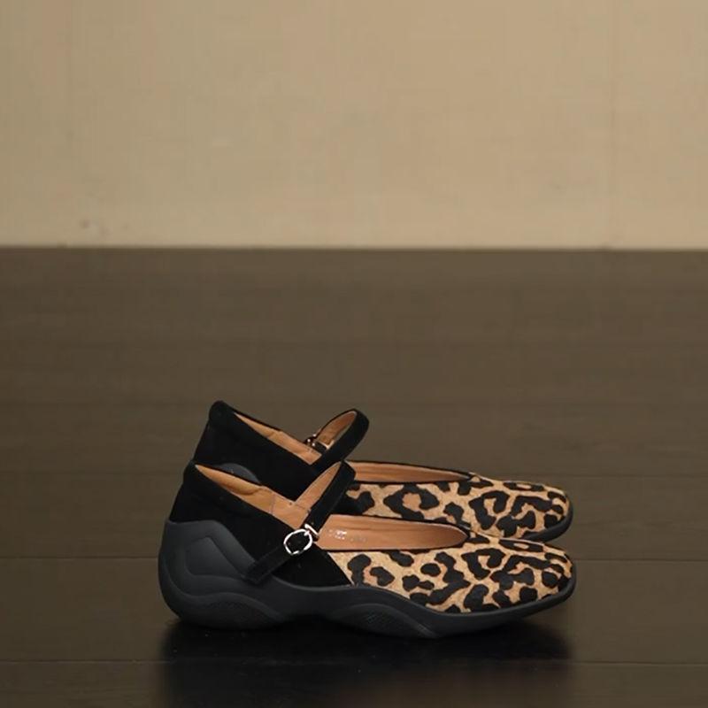 Fashion 2025 Soft Sole Flat Shoes Women Fashion Round Head Shallow Mouth Leopard Print Cow Suede Set Foot Non-slip Single Shoes