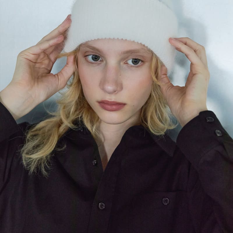 

ее ПОЛОСАТАЯ АНГОРСКАЯ ШАПКА / БЕЛАЯ WHITE