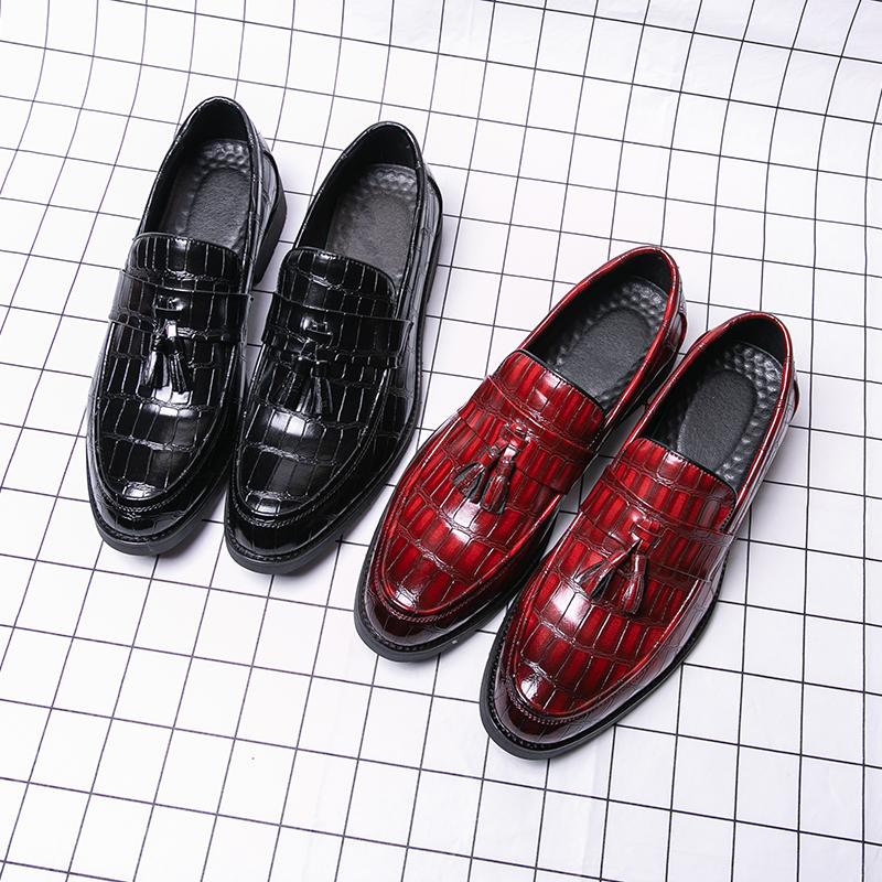 Fashion Red Brown Personalized Korean Style Crocodile Leather Casual Slip On Non-slip Men's Glossy Finish Tassel Loafer Leather Shoes
