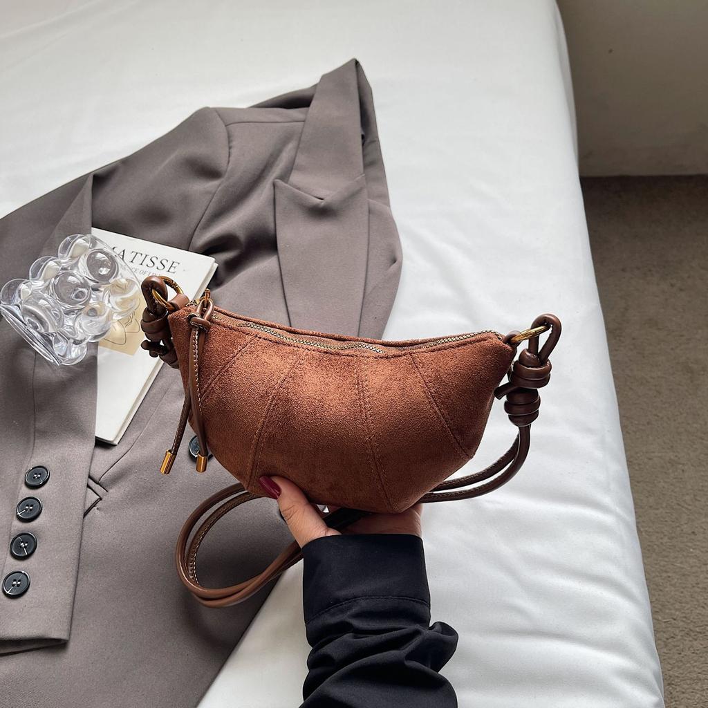 Autumn Bag Retro Fashion Frosted Leather Croissant Women's Bag Versatile Shoulder Bag Fashion Commuter Messenger Bag