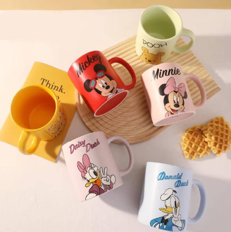 Pluto Kreslený Keramický Hrneček Dárková Krabička Sada