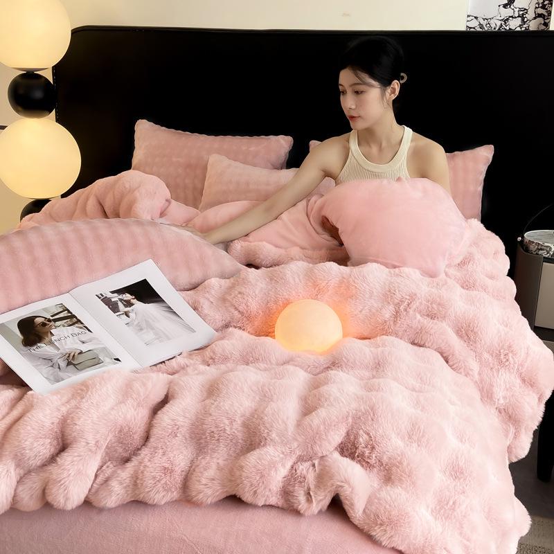 Plush Rabbit-Bed 3-Piece Set: Solid Color Duvet Cover & Rounded Corner Bed Sheet
