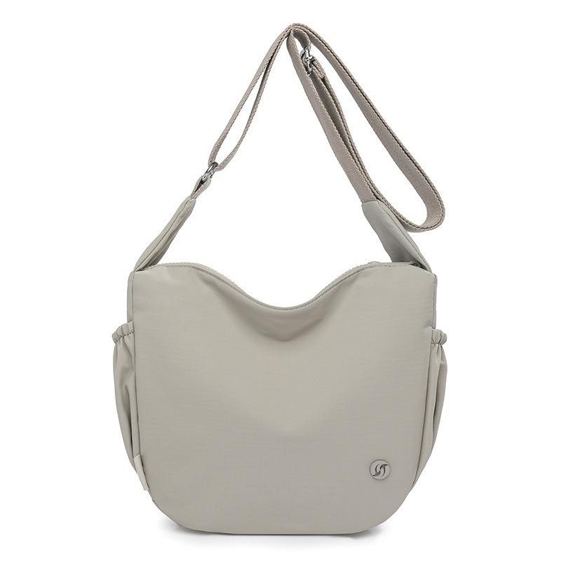 

Lazy wind large capacity dumpling bag new trendy texture large capacity commuting shoulder bag messenger bag сірий колір