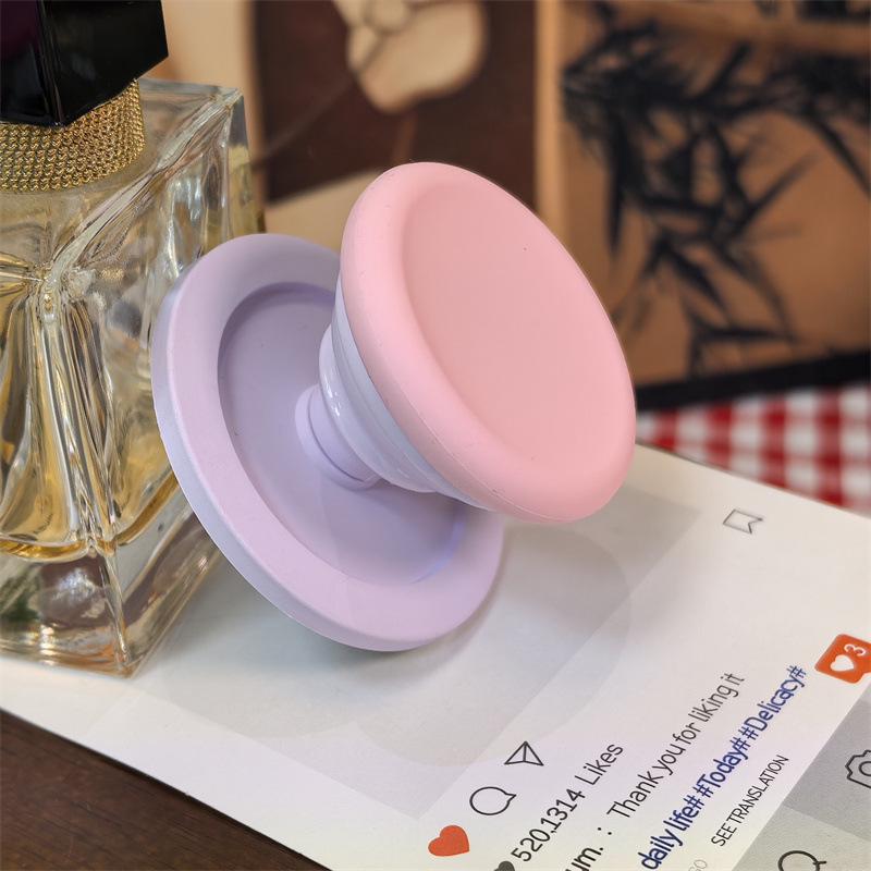 Sweet Macaron Magnetic Airbag Holder: Foldable Telescopic Finger Ring Stand