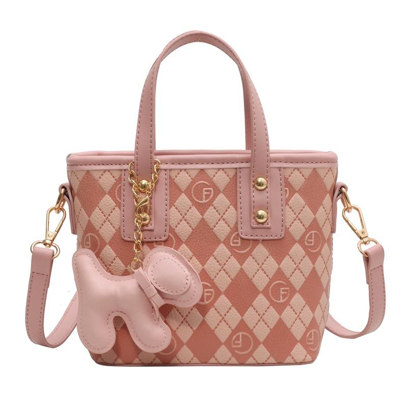 

Нишевая сумка-ромб с подбором цветов, женская, 2025 новая, простая, модная, сумка-ведро, повседневная, универсальная сумка-мессенджер no pendant розовый