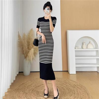 French Retro Striped Short-sleeved Long Knitted Dress for Women's Spring and Summer New Temperament Slim High-end Hip-wrapped Dress