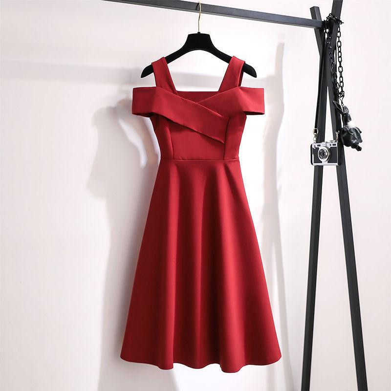 

Women s Plus Size Summer Black Off Shoulder Dress Elegant A-Line Slim Waist Tummy Hiding Midi Dress Casual Party Dress for Curvy Ladies M красный
