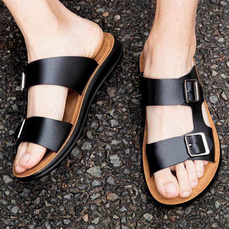 Fashion 2025 Men's Leather Sandals Summer Comfortable Quality Beach Slippers Casual Shoes Flat Bottomed Outdoor Beach Shoes