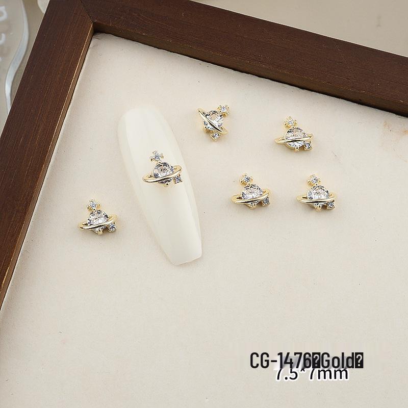 Luxurious Zircon Four-Leaf Clover Nail Art: White K Gold Heart Accessories