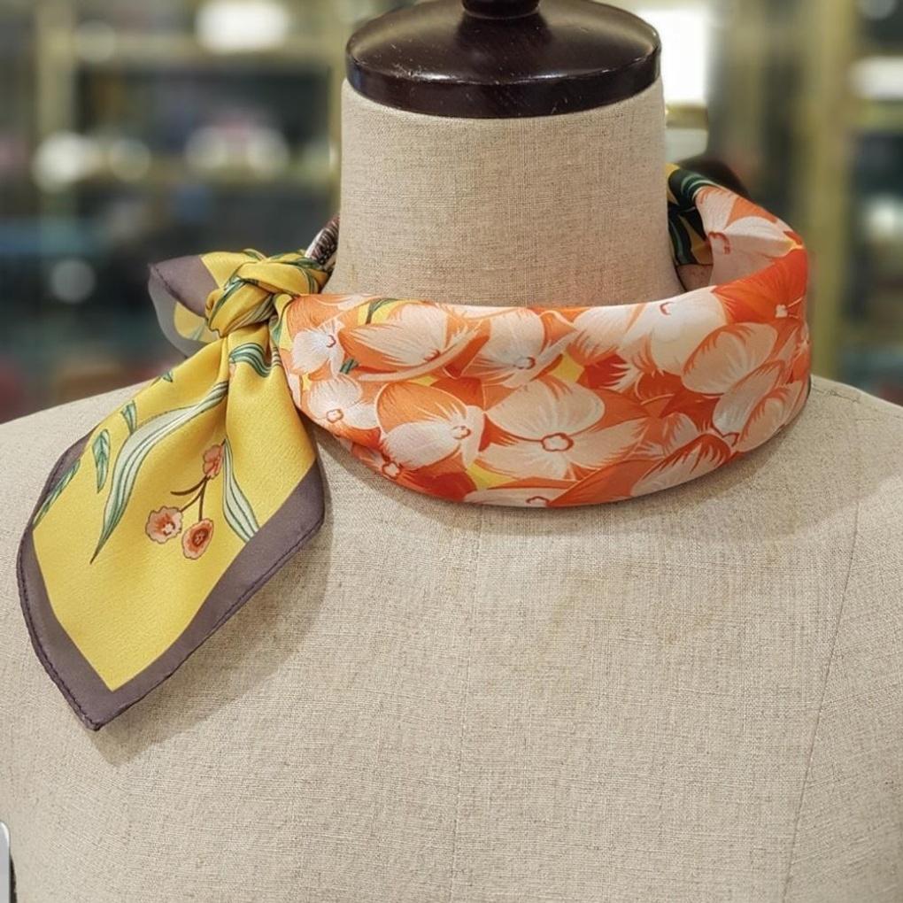Flower Petite Scarf E20S2PO108