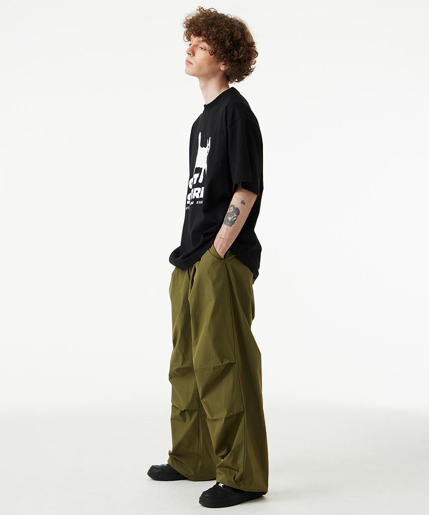 URBANAGE Waterproof Single-Pleat Parachute Wide Pants_Khaki