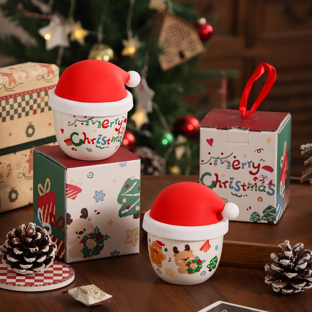 Christmas Creative Cartoon Ceramic Mug Hand Holding Cute Christmas Hat Cup Lid Coffee Cup Gift Box Souvenir
