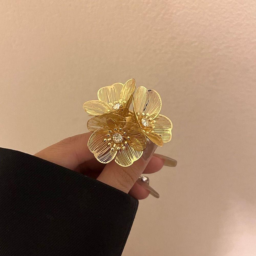 Multi Layered Flowers Irregular Hollow Open Ring Zinc Zinc Alloy Wide Finger Buckle  Women