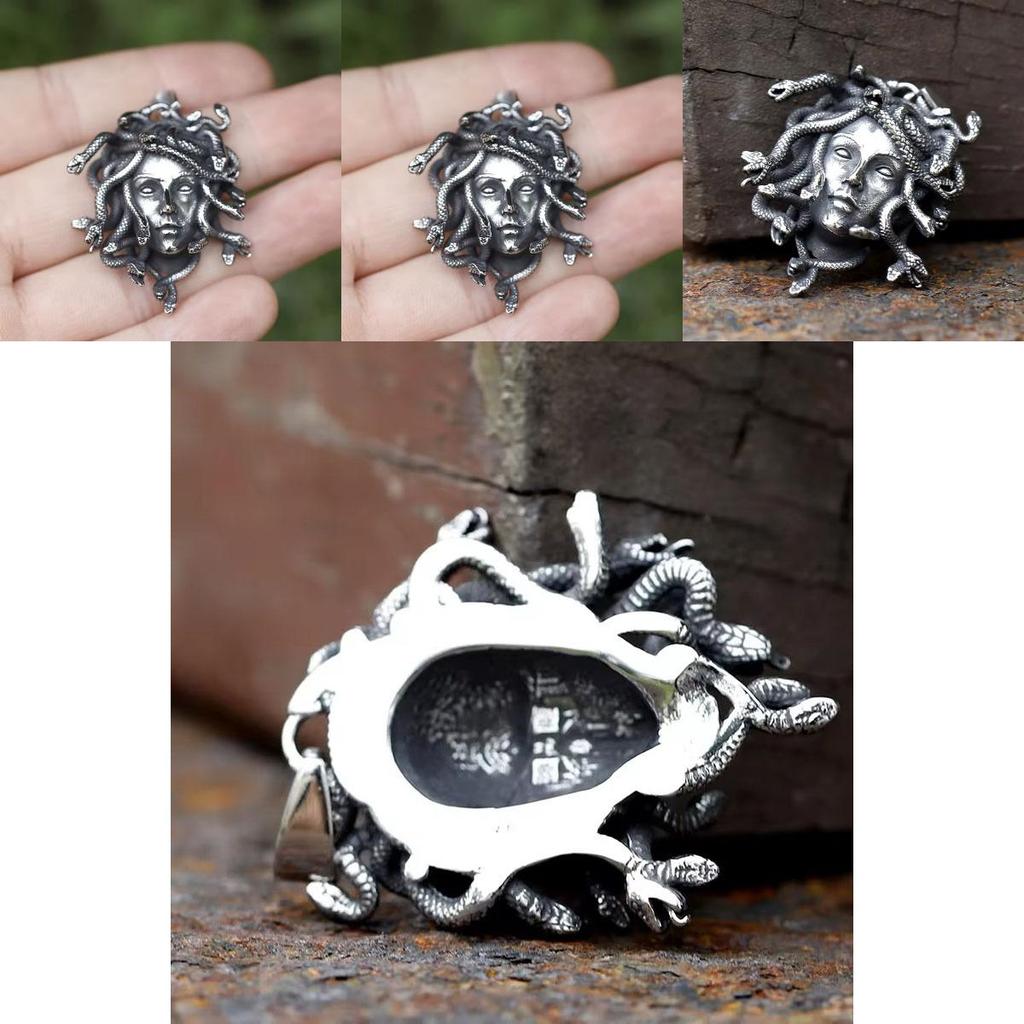 Medusa Mythologie Halskette mit Schlangenanhänger aus Zinklegierung für Gothic-Mode-Enthusiasten