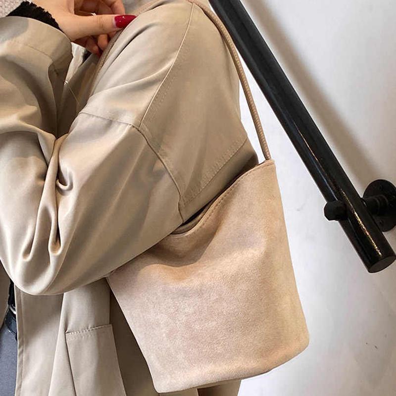 Retro Handbags For Women Trendy Suede Leather Solid Commuting Shoulder Bags Autumn Winter Women's Casual Versatile Bucket Bag