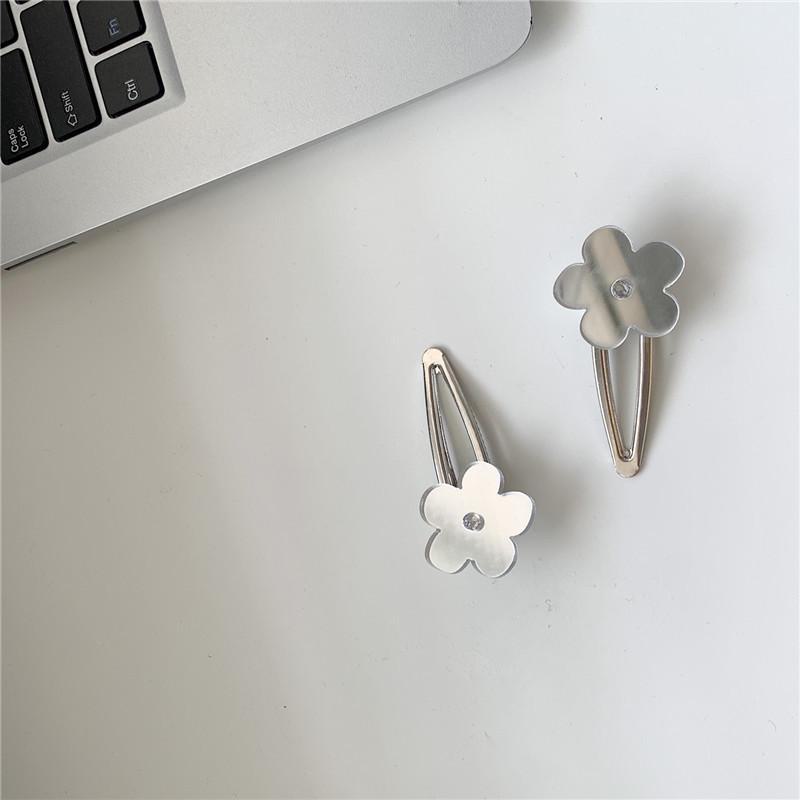 

Серебряная заколка для волос в виде цветка - стиль INS, простой дизайн ниши, заколка-уточка для челки, аксессуар для волос с боковой заколкой для женщин Mirror hairpin, single