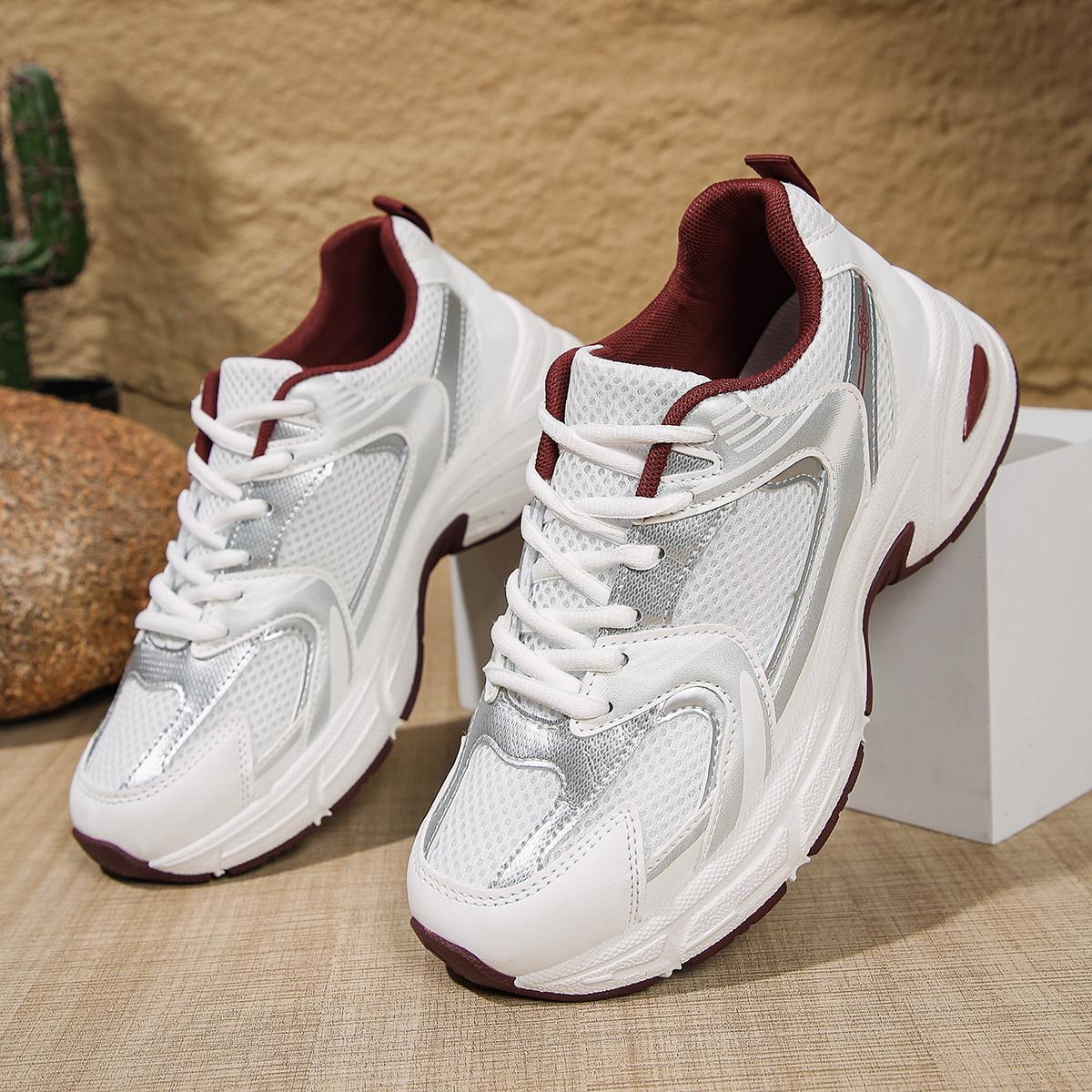 

Новые повседневные кроссовки Joker из сетки для девочек 2024 года удобные и дышащие, с круглым носком и приподнятыми кроссовками. 36