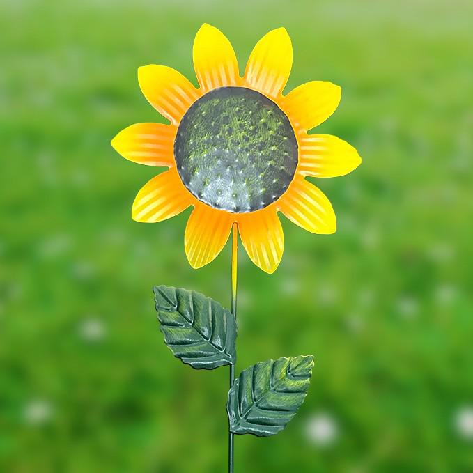 Iron Art Sunflower Garden Ornament - Outdoor Decorative Insert