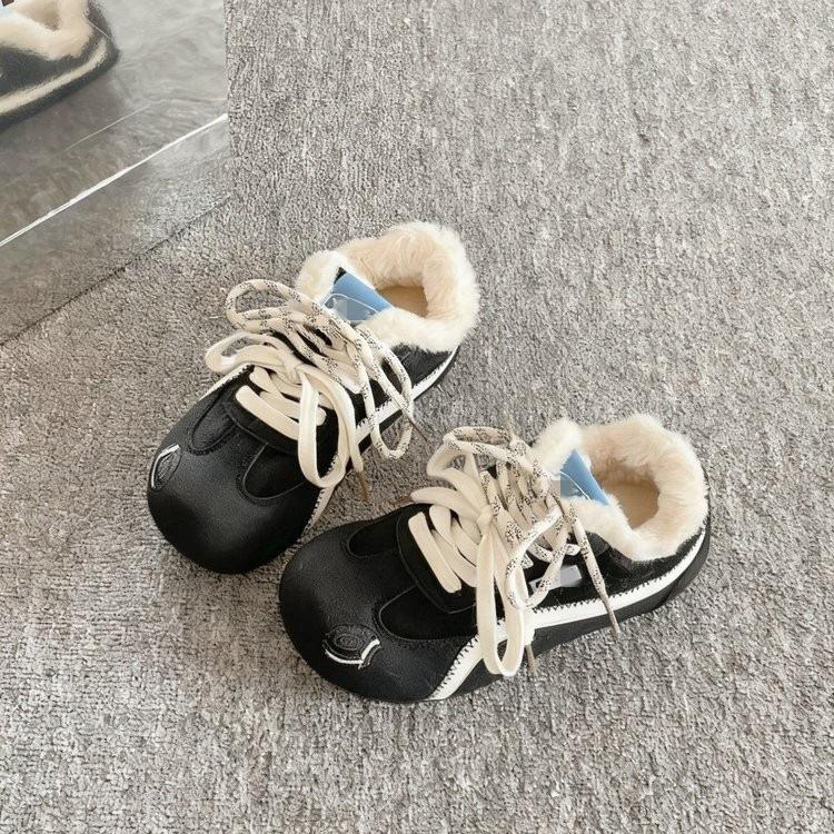 Fleece warm moral training shoes popular thick soles do not freeze feet wasteland wind two cotton shoes retro board shoes 35 чёрный 2490₽