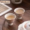 70 ml Handgezeichnete Aprikosenblüte Hoher Fuß Teetasse Kreative Teeschale Muster-Teetasse Dufttasse Chazhan Meistertassen Teegeschirr