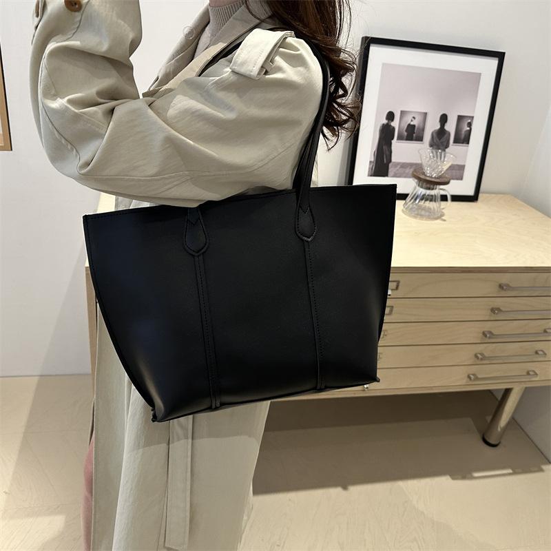 Large-capacity Bag - Stylish Retro Commuter Tote Bag - Simple Single-shoulder Bag