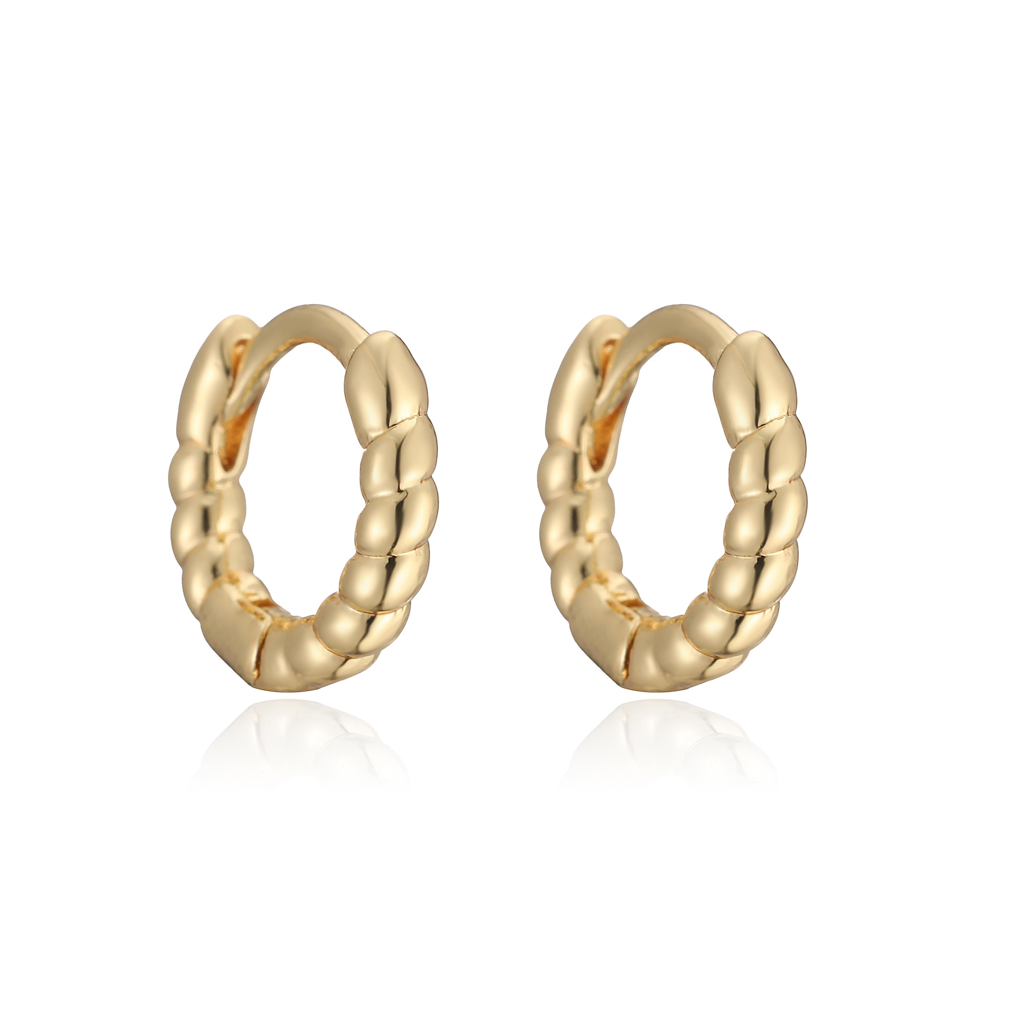 

Multi Size Twisted Hoop Earrings 1Pair 18K Gold Plated Brass Lightweight Huggie Hoops for Women Stacking & Versatile Style Gifts