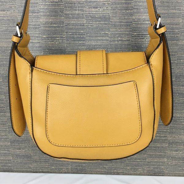 GUESS Leather Shoulder Bag Brown Small Elegant Design(USED)