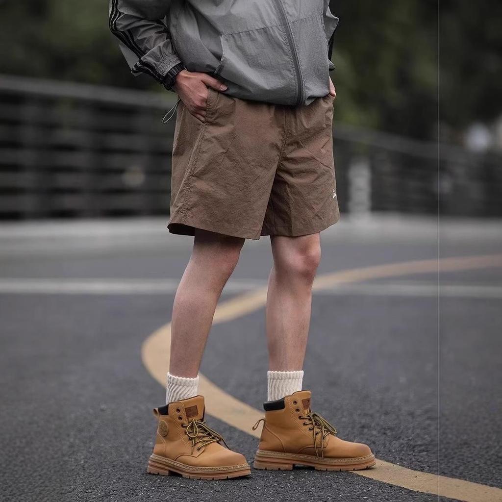 Herren Schnelltrocknende Lässige Strandshorts - Sommer Outdoor Mountain Serie, Einfarbig, Trendiger Lockerer Schnitt, Fünf-Punkt-Stil Sporthose.