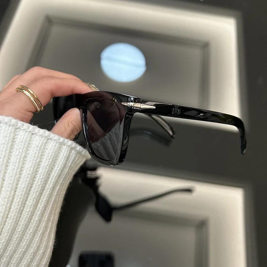 Designer Brand Square Sunglasses Women Men Classical Black Frame Sun Glasses Female Mirror Colors Elegant Fashion
