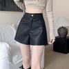 Damen PU-Leder-Shorts Schlankmachend Herbst Frühling Mode Trendige Heiße Hosen Persönlichkeit Vielseitige Hosen Mini-Shorts Vielseitig Schlanke Passform Heiße Hosen