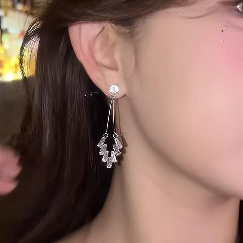 Elegant Zircon Water Drop Crystal Earrings for Women Girl Unique Light Luxury Retro Versatile High End Y2K Cute Jewelry Gift