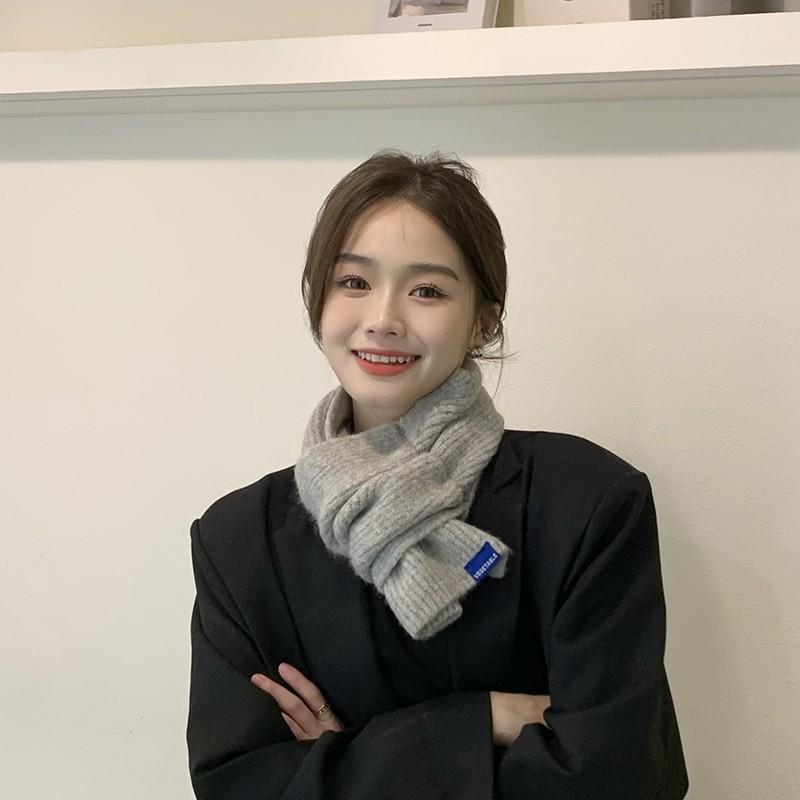 Winter thickened warm scarf women's versatile solid color short knitted student windproof literary soft waxy