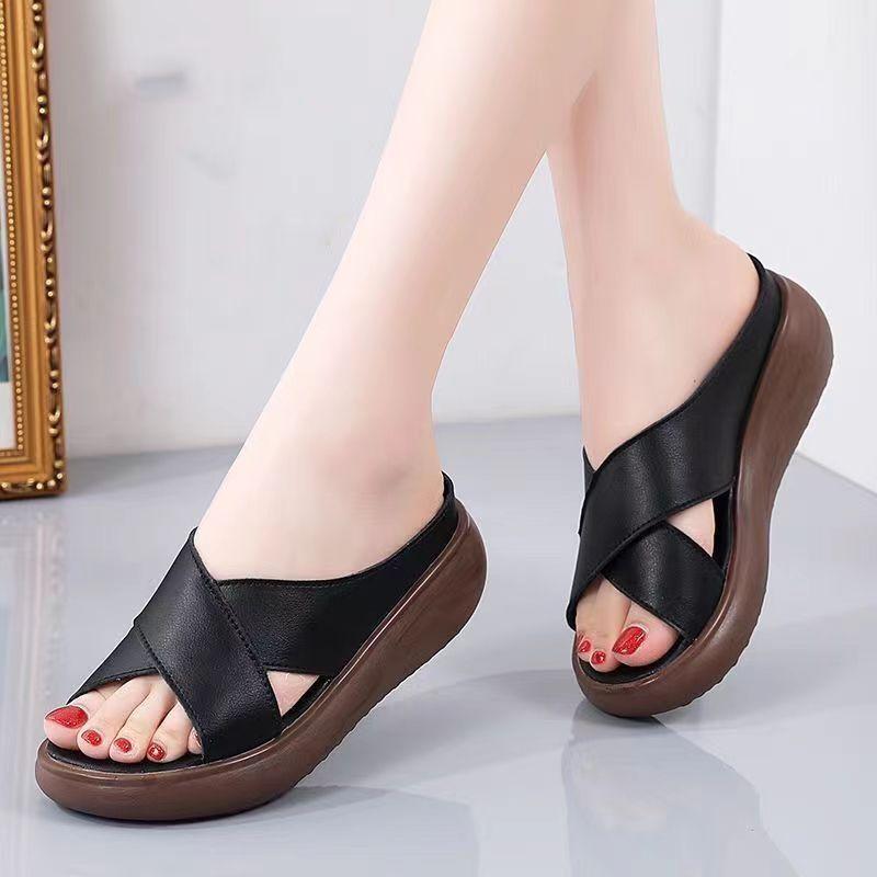 

2024 autumn new round head thick bottom heightening cool slippers retro casual soft bottom crossed mother slippers women s wear 35 чёрный