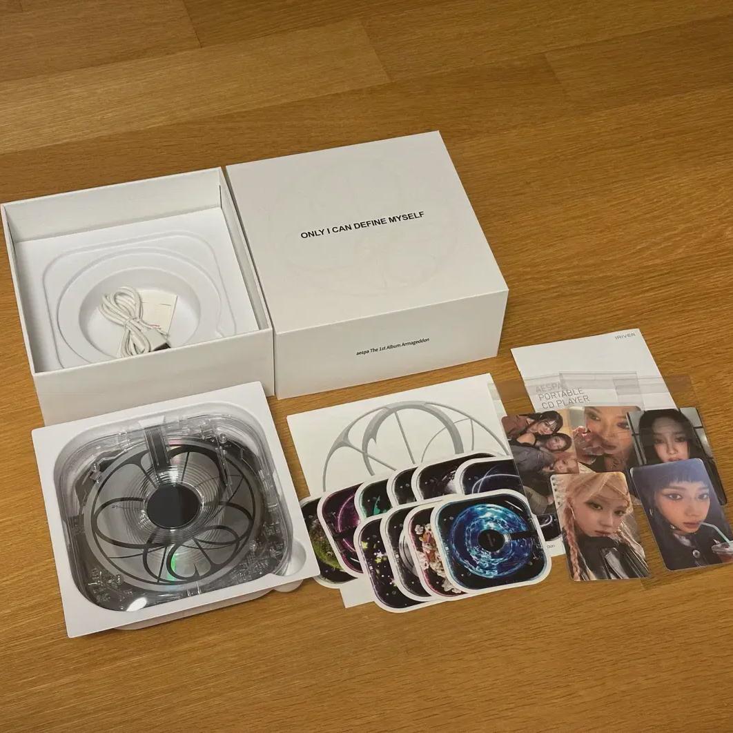 

Полный пакет релизов CD-альбомов Aespa