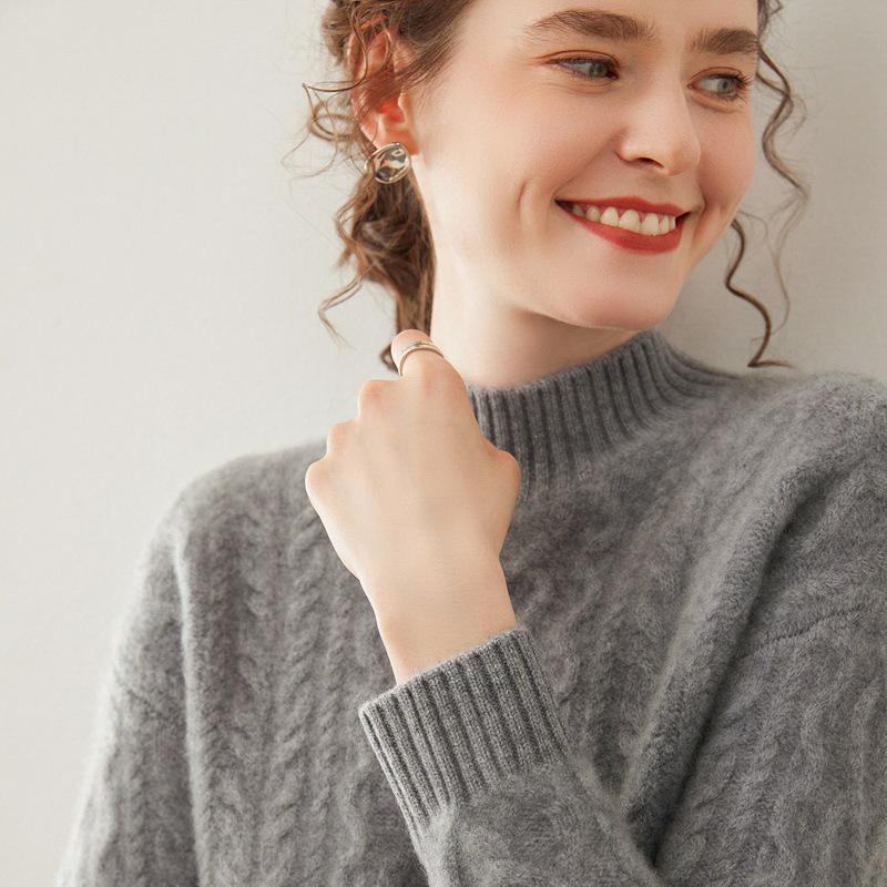 Women's Thickened Cashmere Sweater: Soft, Skin-Friendly Half-High Collar Cable Knit for Autumn/Winter