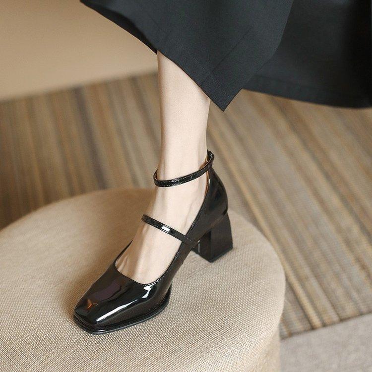 

Women s retro thick heeled shoes Mary Janes HighQuality Leather Shoes Women SquareToe Shallow Buckle Strap ladies footwear Mujer 35