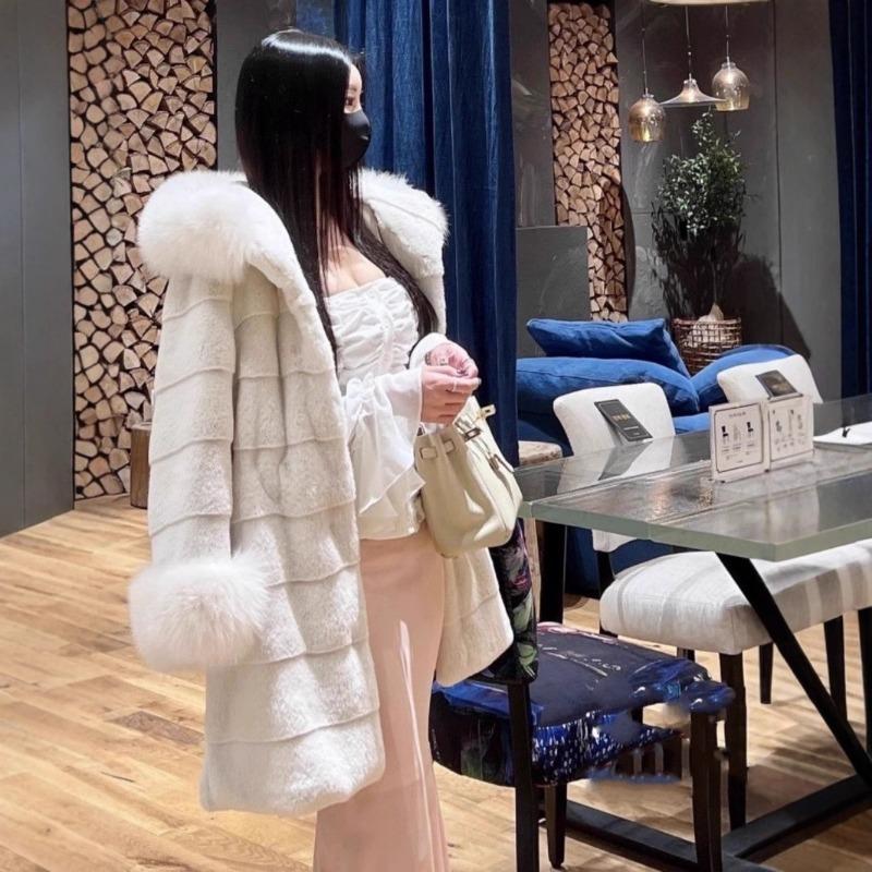 Winter New Light Imitation Fox Fur Thickened Coat Women's Medium and Long Gold Coat Cotton Coat